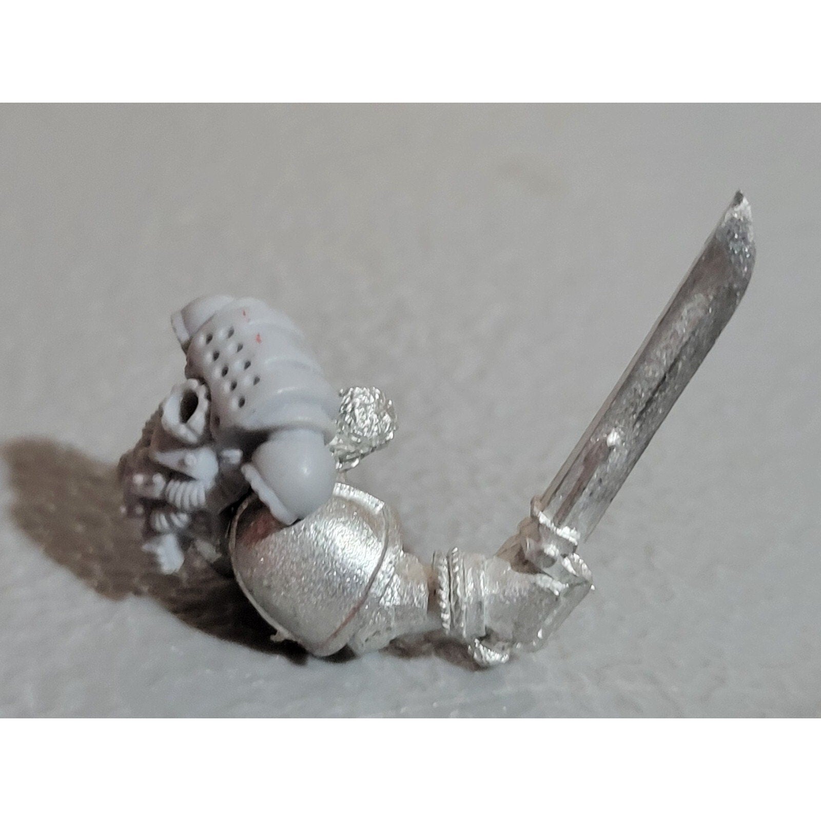A19053 WARHAMMER 40K SPACE MARINES METAL BIKE CAPTAIN TORSO POWER SWORD