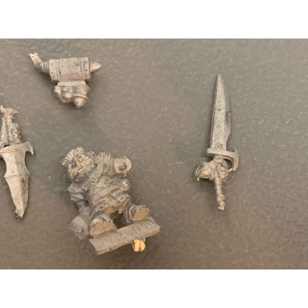 A10271 RACKHAM CONFRONTATION METAL OOP DWARF ARMOURERS