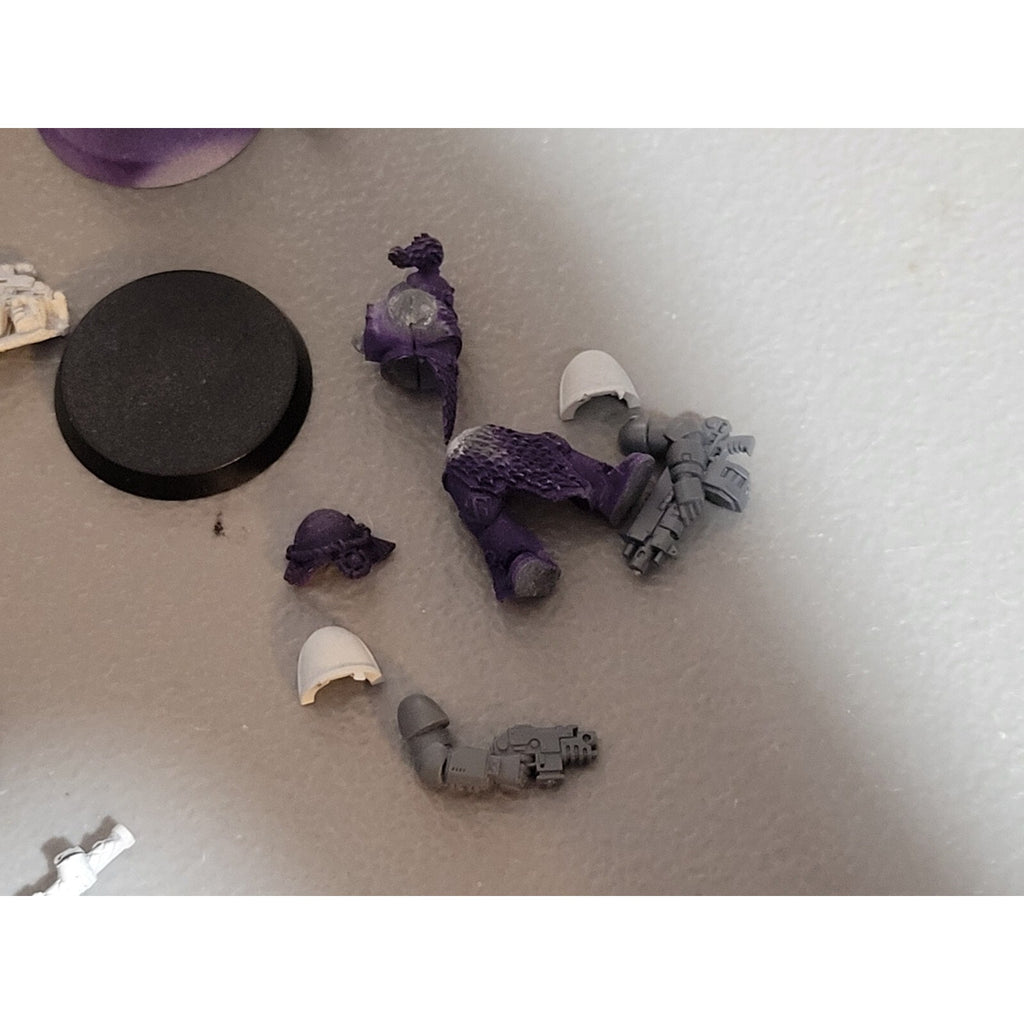 A18249 WARHAMMER 40K SPACE MARINES WOLVES 10 PK GREY HUNTERS MISS 2 BACKPACKS