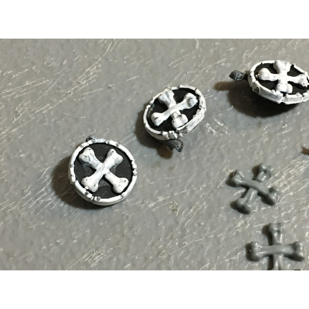 A23459 WARHAMMER FANTASY VAMPIRE COUNTS UNDEAD BITS LOT SHIELDS & ICONS GW