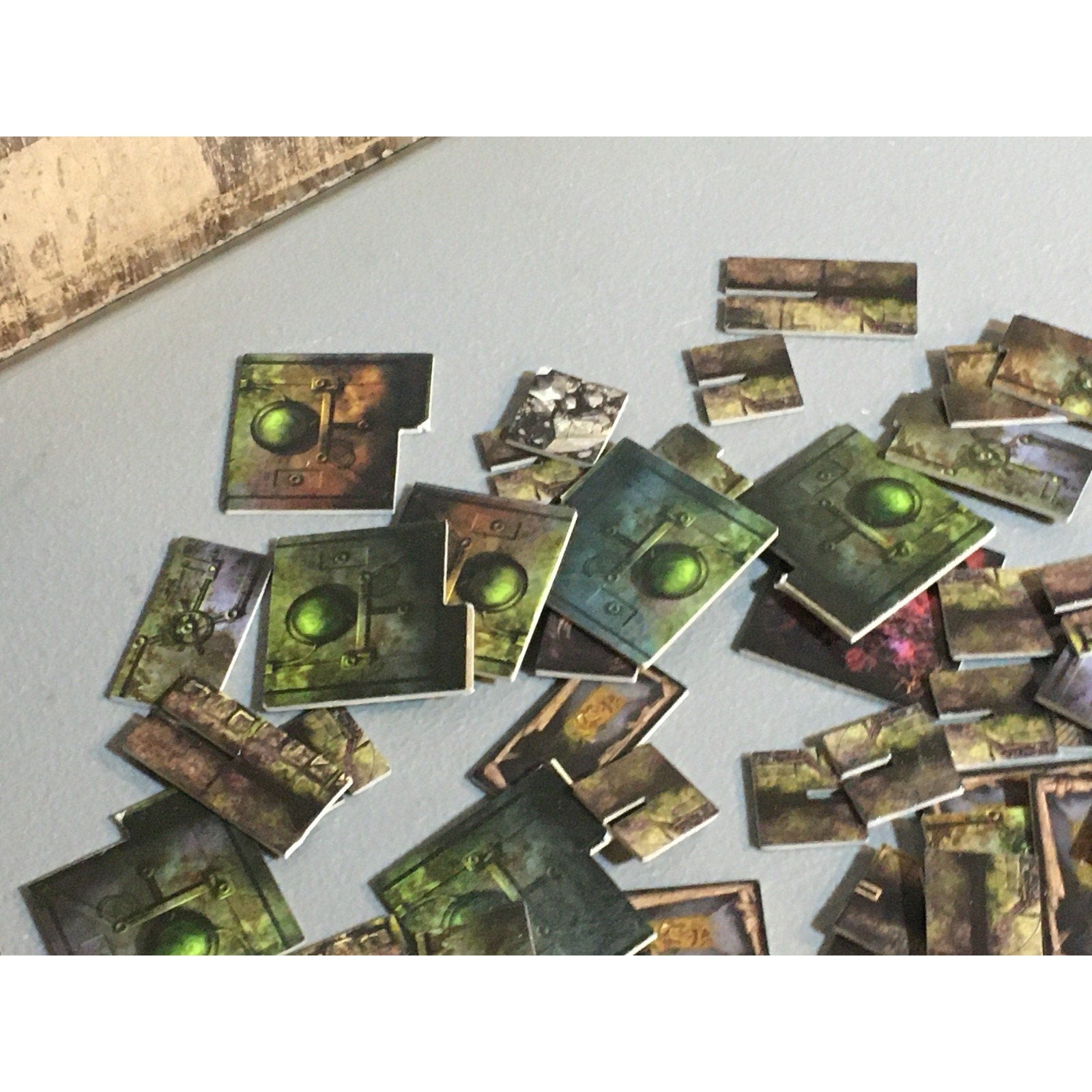A32713 RACKHAM CONFRONTATION BIG MARKERS TOKENS TILES LOT TABLETOP