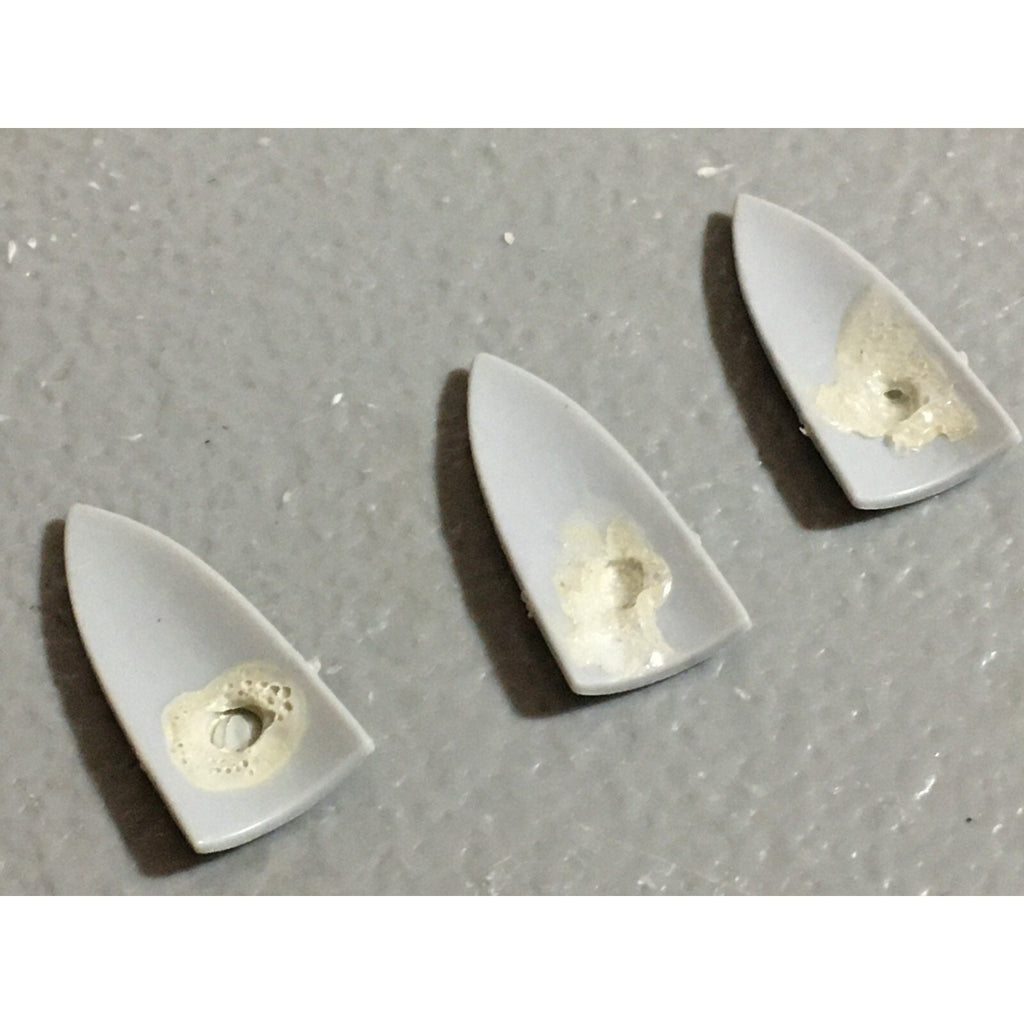 A22058 WARHAMMER FANTASY HIGH ELVES BITS LOT VINTAGE 1992 EMBOSSED SHIELDS GW