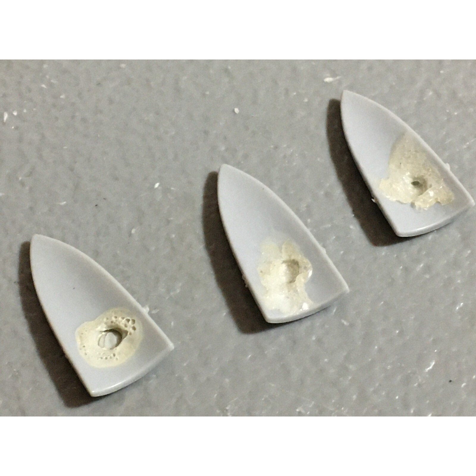 A22058 WARHAMMER FANTASY HIGH ELVES BITS LOT VINTAGE 1992 EMBOSSED SHIELDS GW