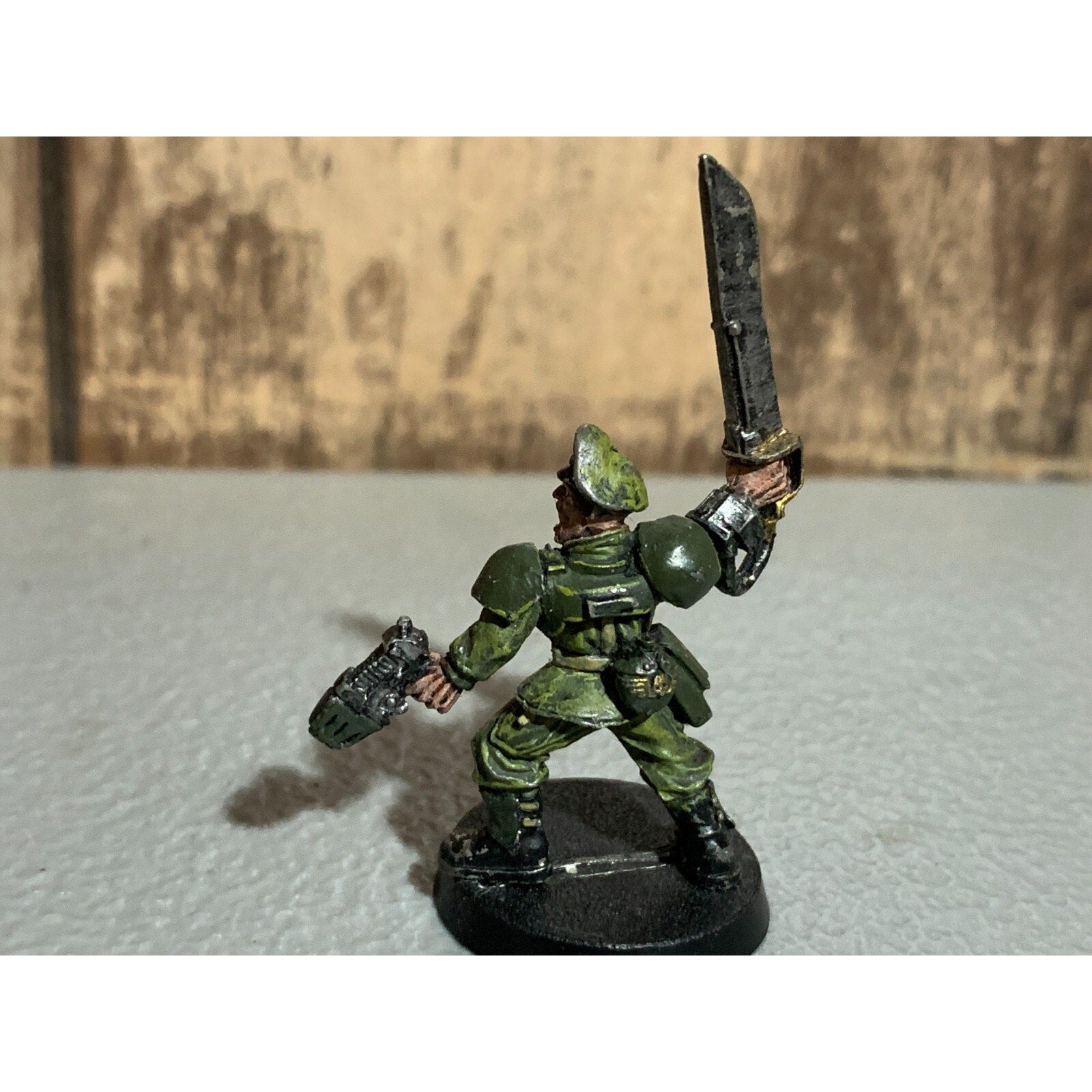 A17311 WARHAMMER 40K ASTRA IG GUARD METAL CADIAN OFFICER SERGEANT POWER SWORD GW