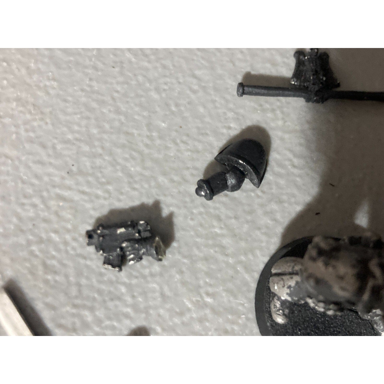 A19745 WARHAMMER 40K SPACE MARINES ALL METAL BITS LOT POLE PLASMA SHIELD ARM