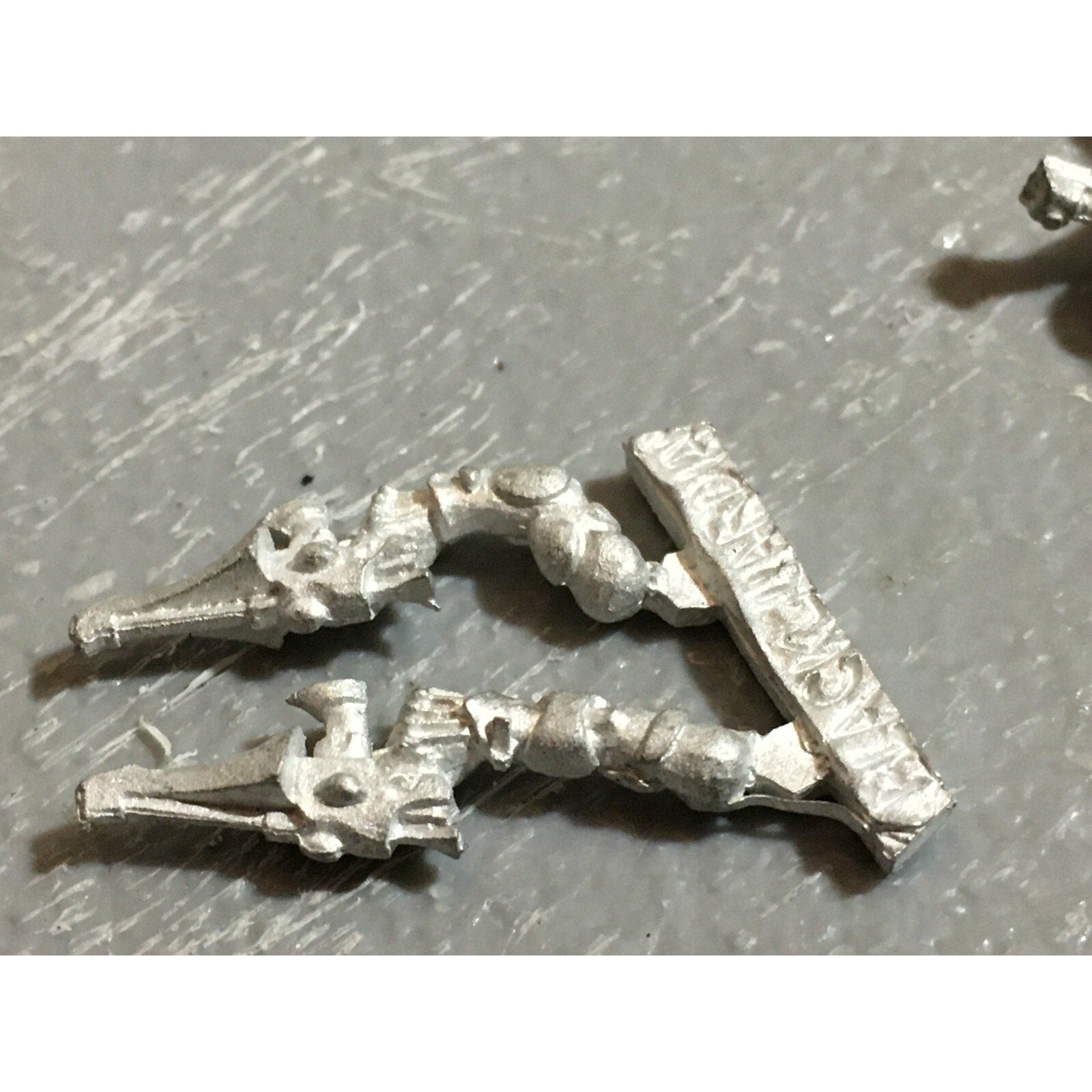 A21008 WARHAMMER 40K METAL ELDAR CRAFTWORLDS BITS LOT PISTOL BANSHEE WEAPON