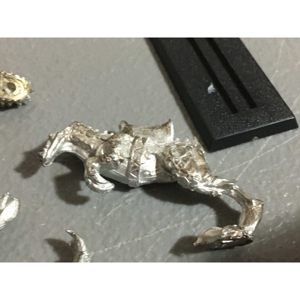 A20381 WARHAMMER FANTASY DARK ELVES METAL COLD ONE KNIGHT NO SHIELD SPEAR