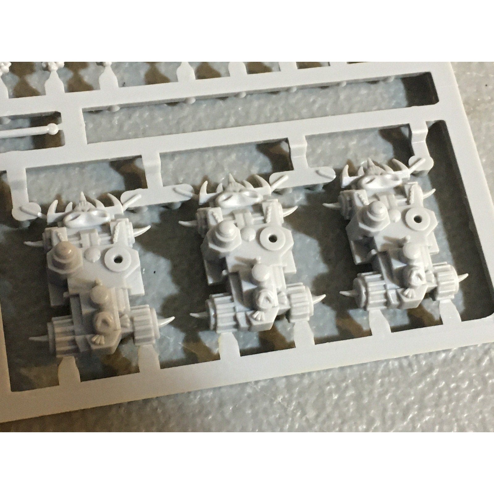 A31699 WARHAMMER EPIC 40K SPACE ORKS SPRUE BOYZ & BATTLEWAGONS GW