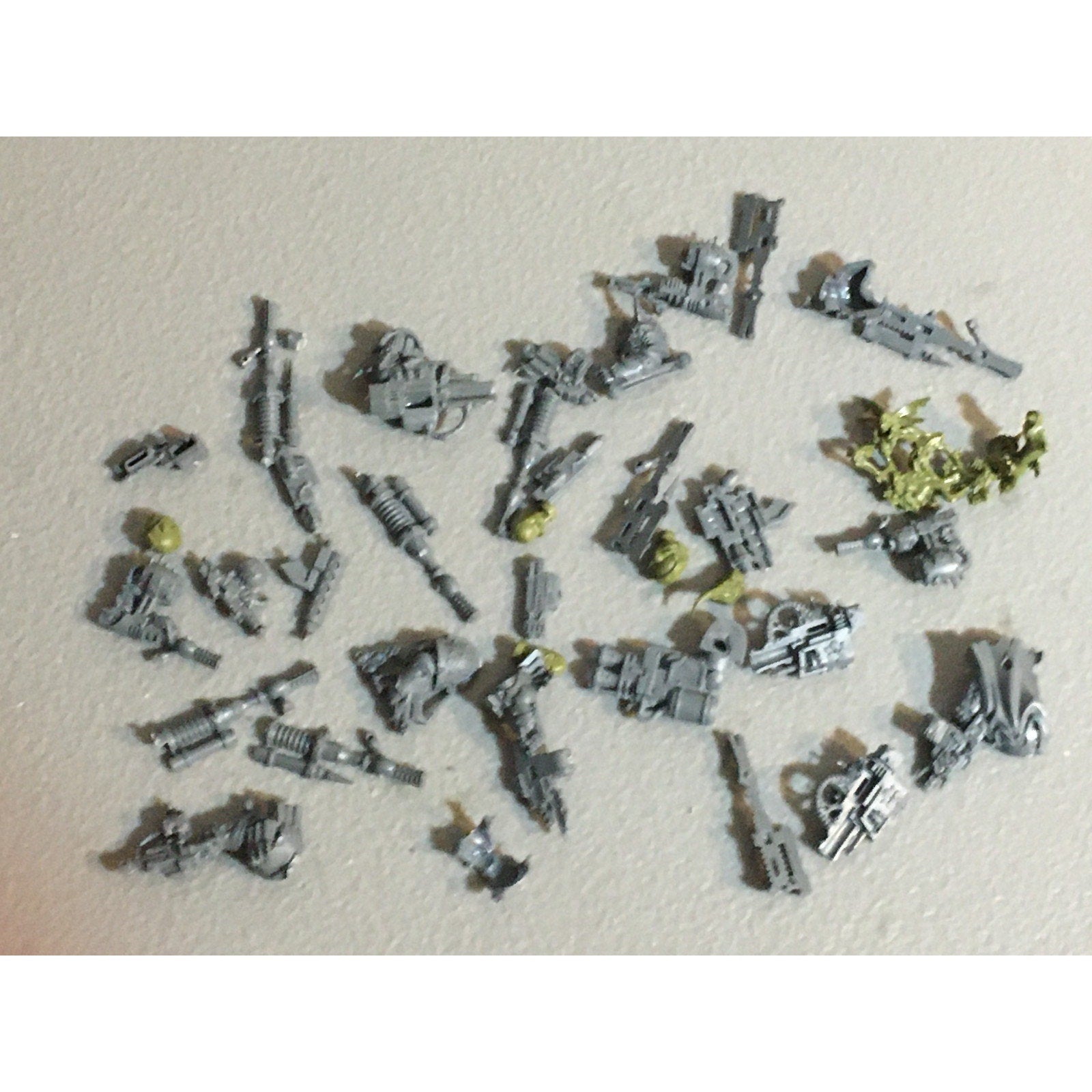 A31470 WARHAMMER 40K CHAOS DEATH GUARD NURGLE PLAGUE MARINES BITS LOT GW