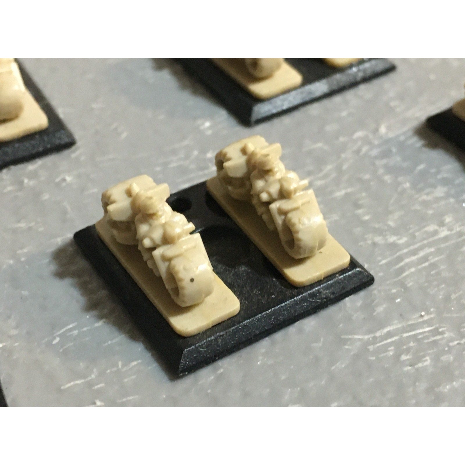 A24542 EPIC 40K SQUAT BIKES 5 BASES GAMES WORKSHOP WARHAMMER GW