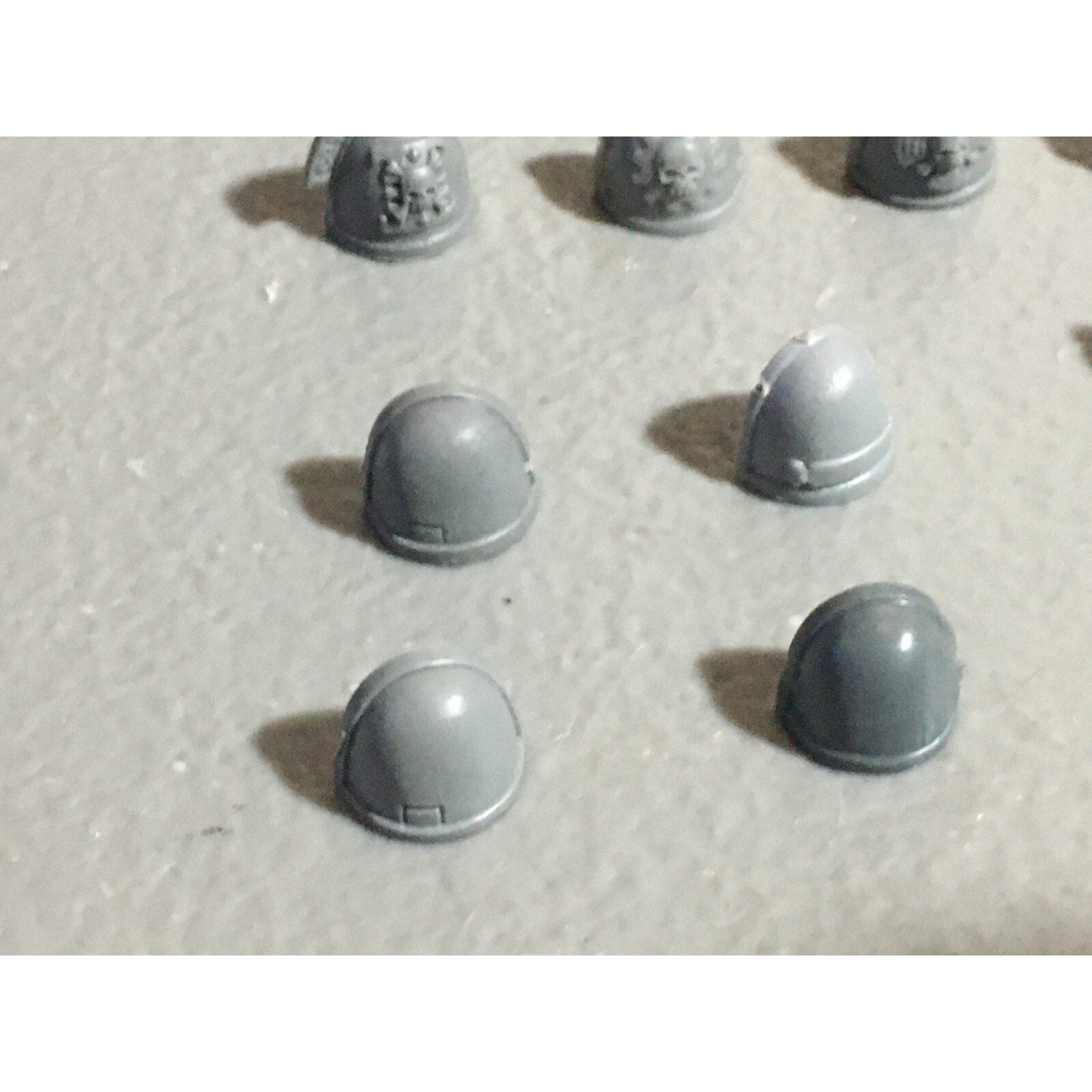 A21967 WARHAMMER 40K SPACE MARINES BITS LOT SHOULDER PADS GAMES WORKSHOP GW