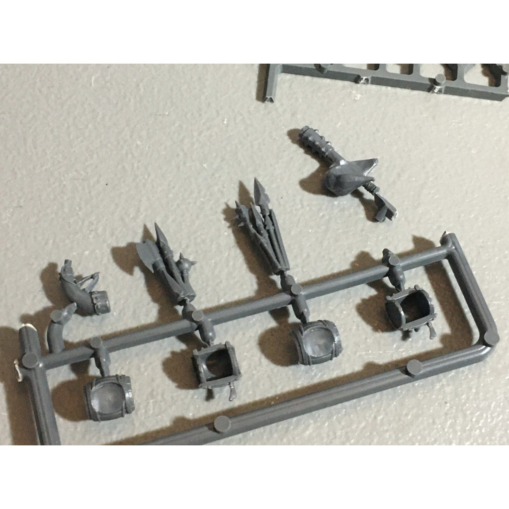 A22072 WARHAMMER FANTASY OGRE KINGDOMS BITS LOT ON SPRUE GAMES WORKSHOP GW