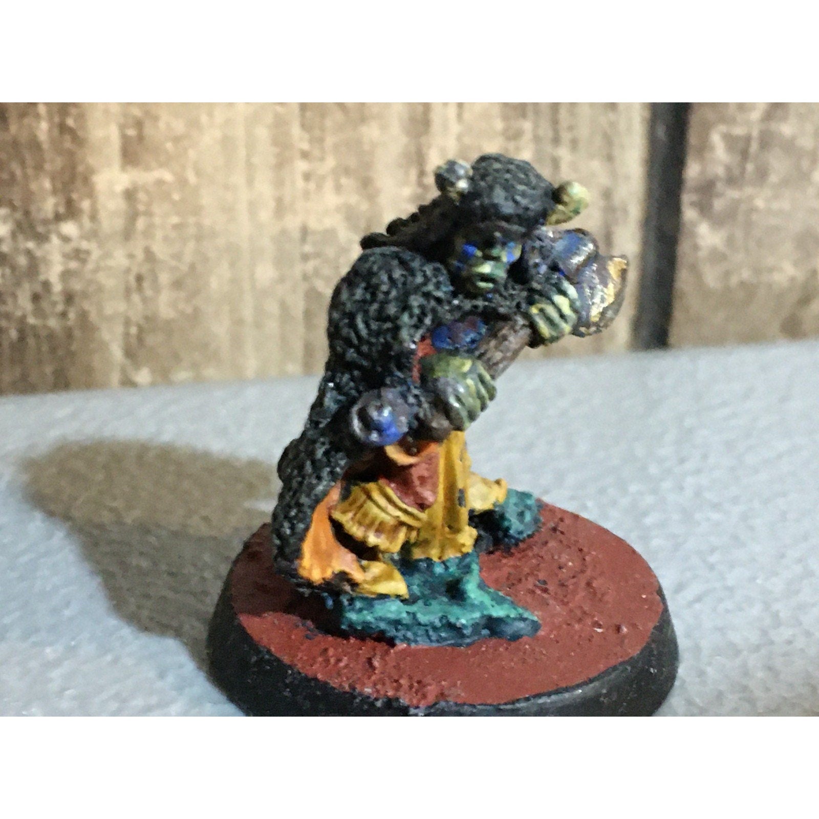A32470 WARHAMMER FANTASY CITADEL VINTAGE HOBGOBLIN WARRIOR METAL PAINT BASE