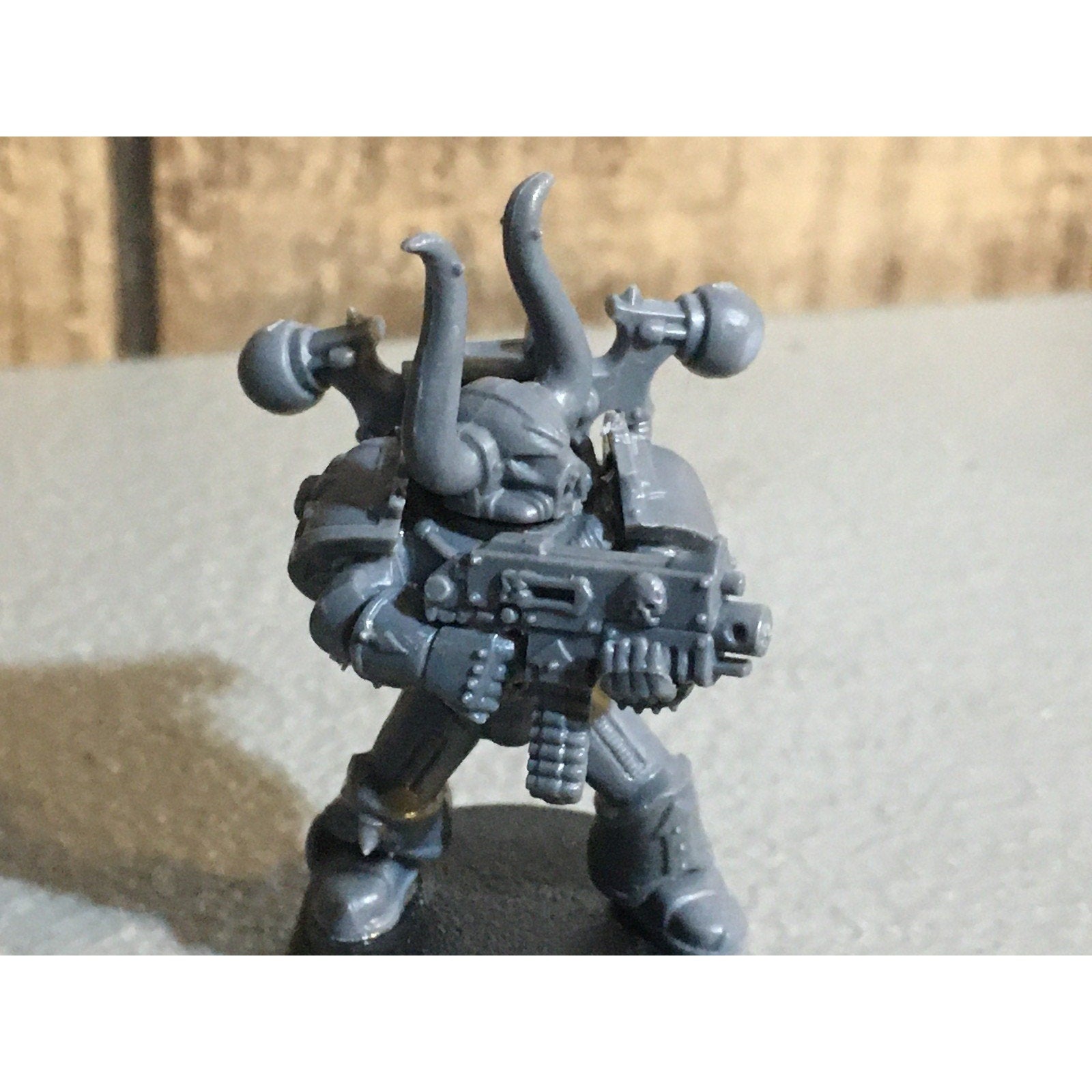 A31130 WARHAMMER 40K SPACE MARINES MIXED LOT INCOMPLETE & BITS + CHAOS
