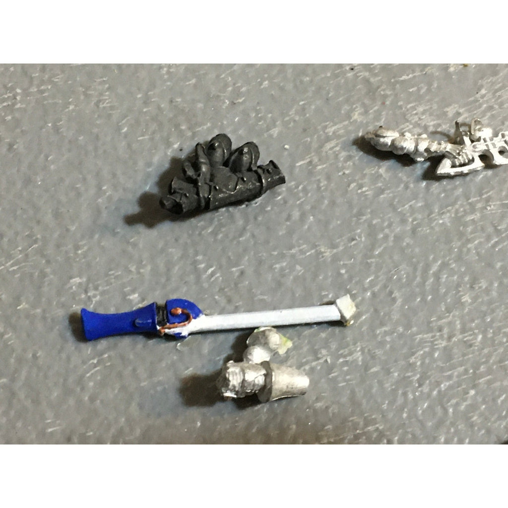 A32490 WARHAMMER 40K METAL MIXED BITS LOT ELDAR CRAFTWORLDS IMPERIAL GUARD GW