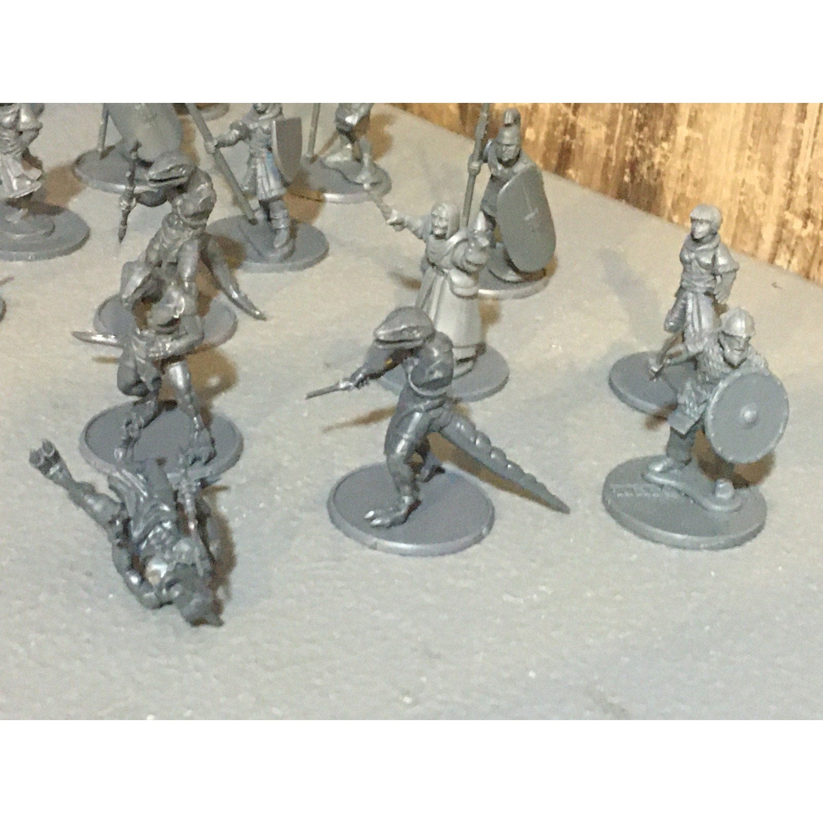 A30070 WARLORD GAMES UNKNOWN MIXED LOT SOLDIERS TOWNSFOLK LIZARDMEN INCOMPLETE