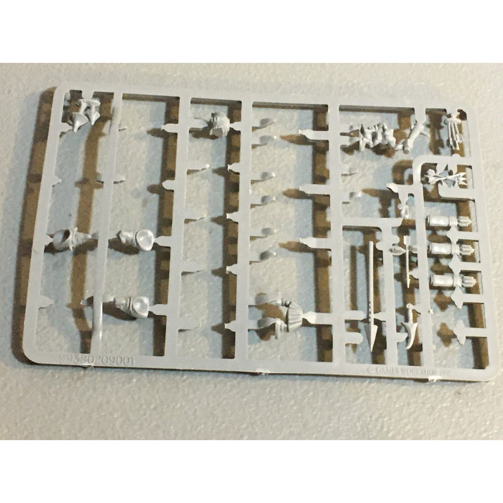 A33694 WARHAMMER FANTASY ORCS & GOBLINS BITS ON SPRUE LOT GOBLINS GW