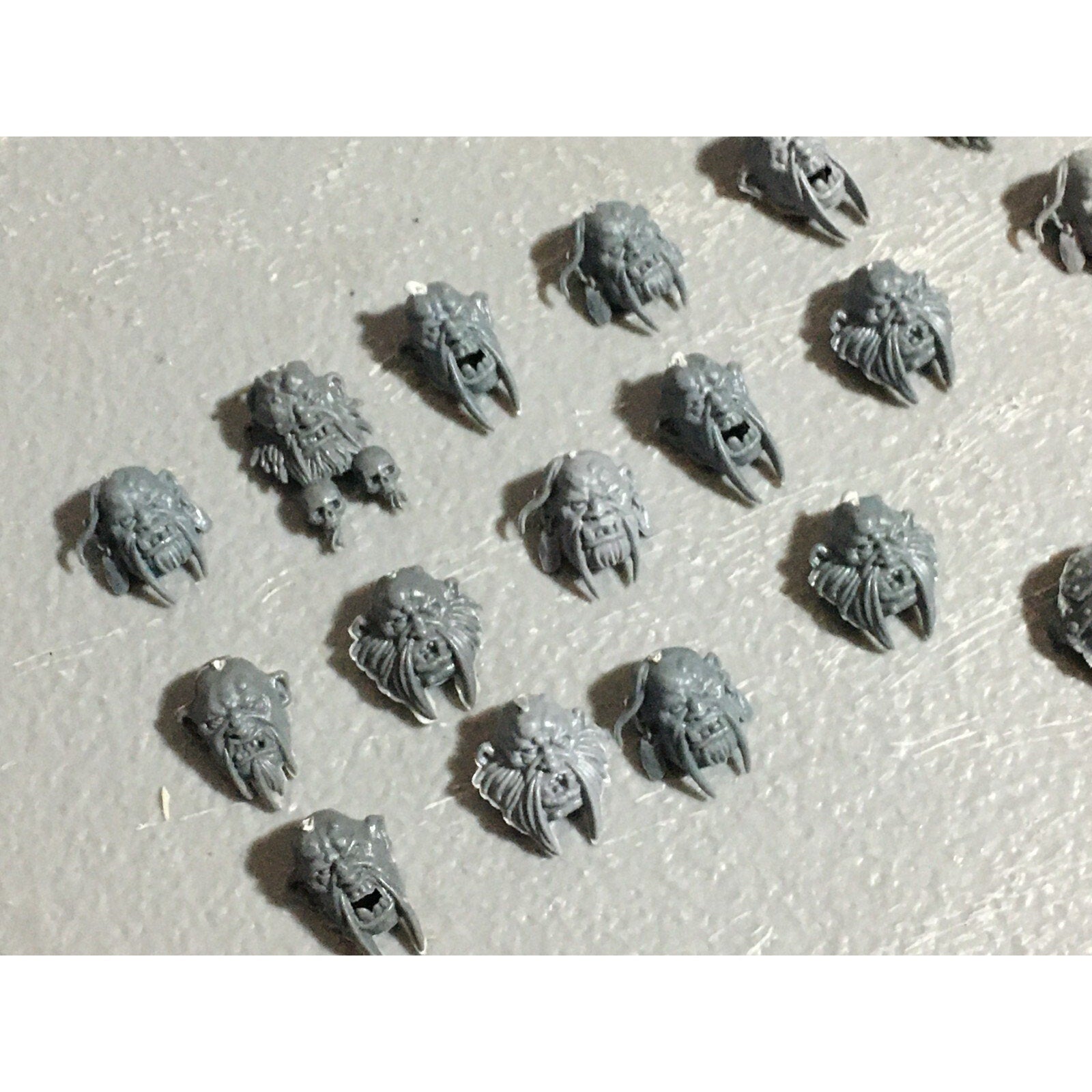A22591 WARHAMMER FANTASY OGRE KINGDOMS BITS LOT HEADS GAMES WORKSHOP GW