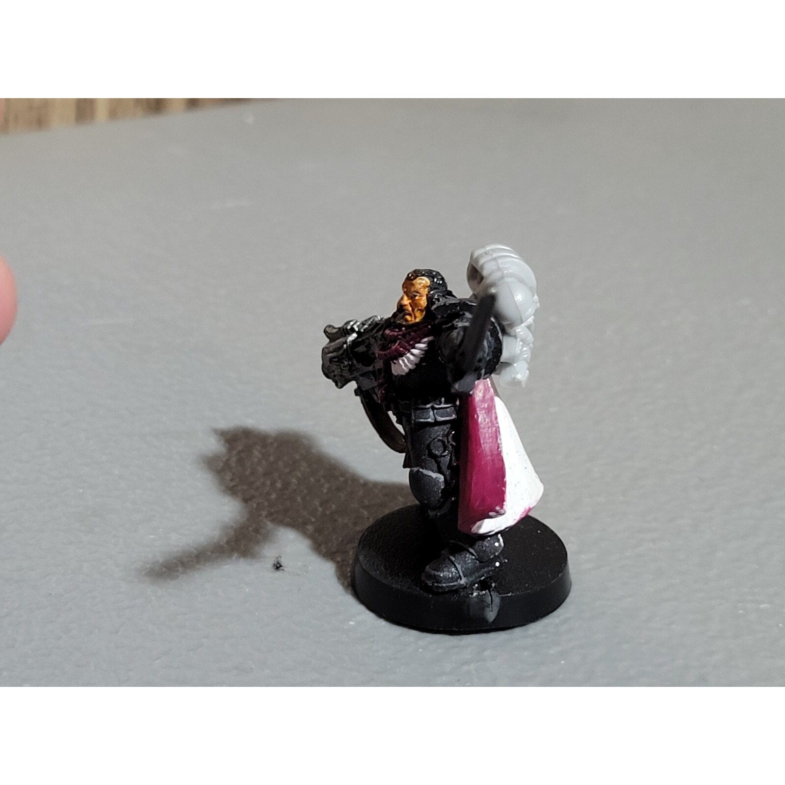 A19041 WARHAMMER 40K SPACE MARINES METAL CAPTAIN POWER SWORD STORM BOLTER