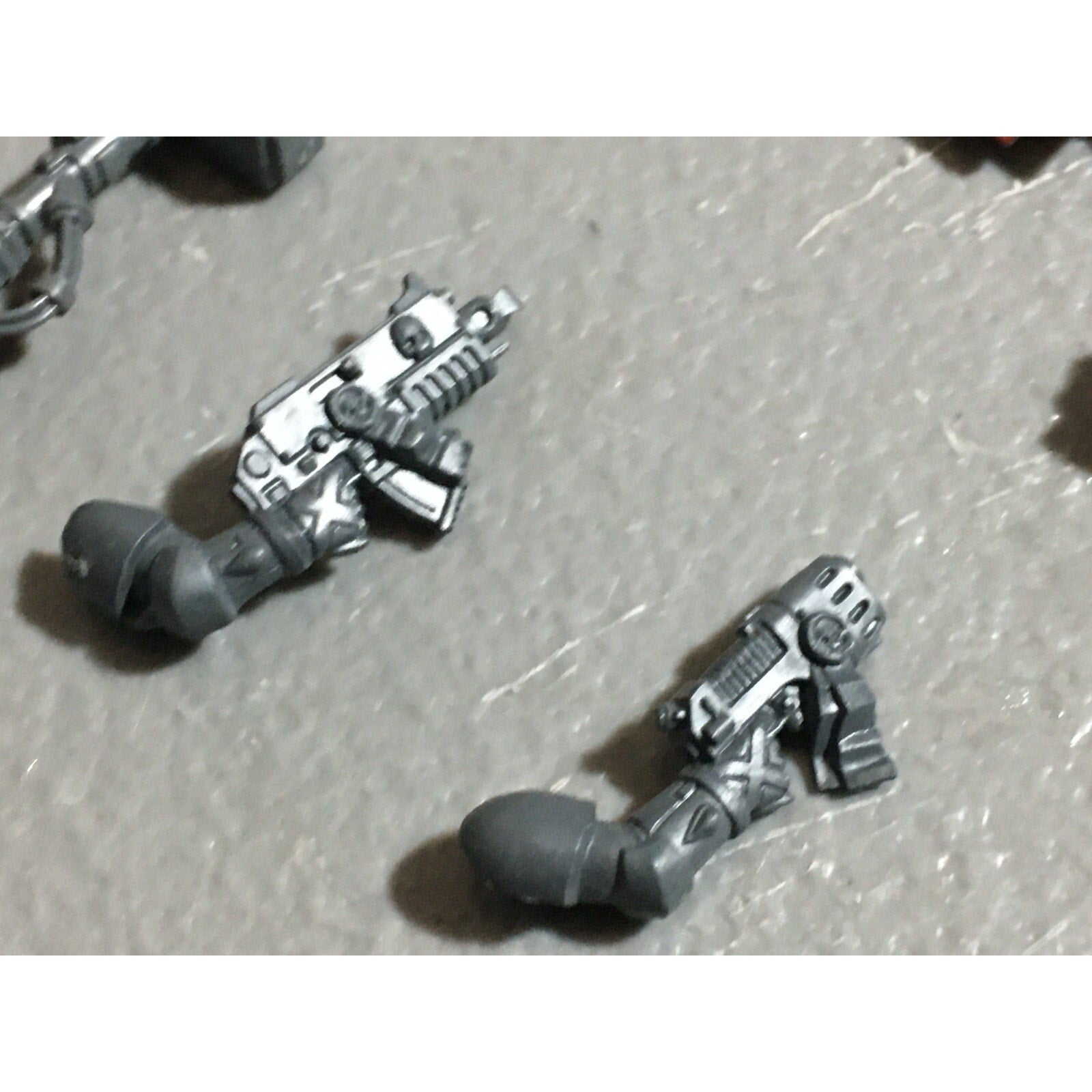 A22597 WARHAMMER SPACE MARINES BLOOD ANGELS MIXED CLAWS SHIELD BITS LOT GW
