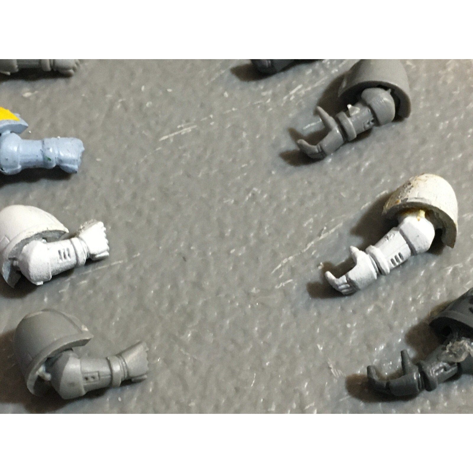 A23083 WARHAMMER 40K SPACE MARINES BITS LOT ARMS GAMES WORKSHOP GW