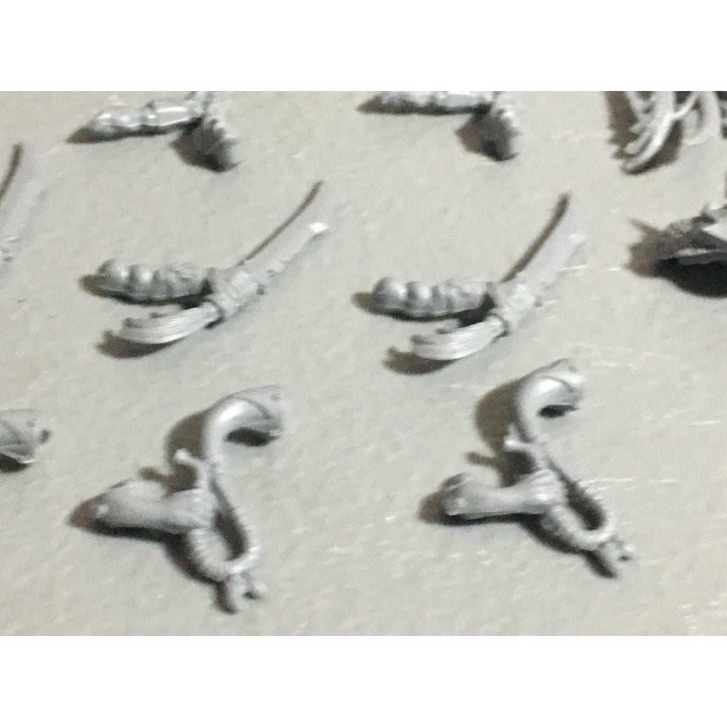 A22629 WARHAMMER FANTASY ORCS & GOBLINS BITS LOT GOBLIN WOLF RIDER ARMS GW