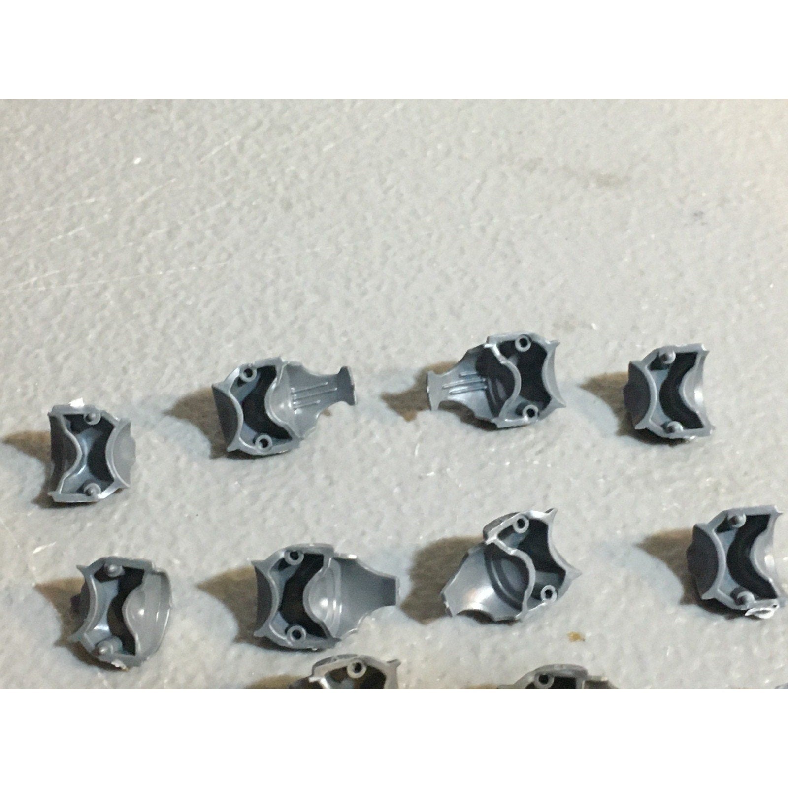 A29905 WARHAMMER 40K GREY KNIGHTS BITS LOT STRIKE TORSOS CHEST BACK GW