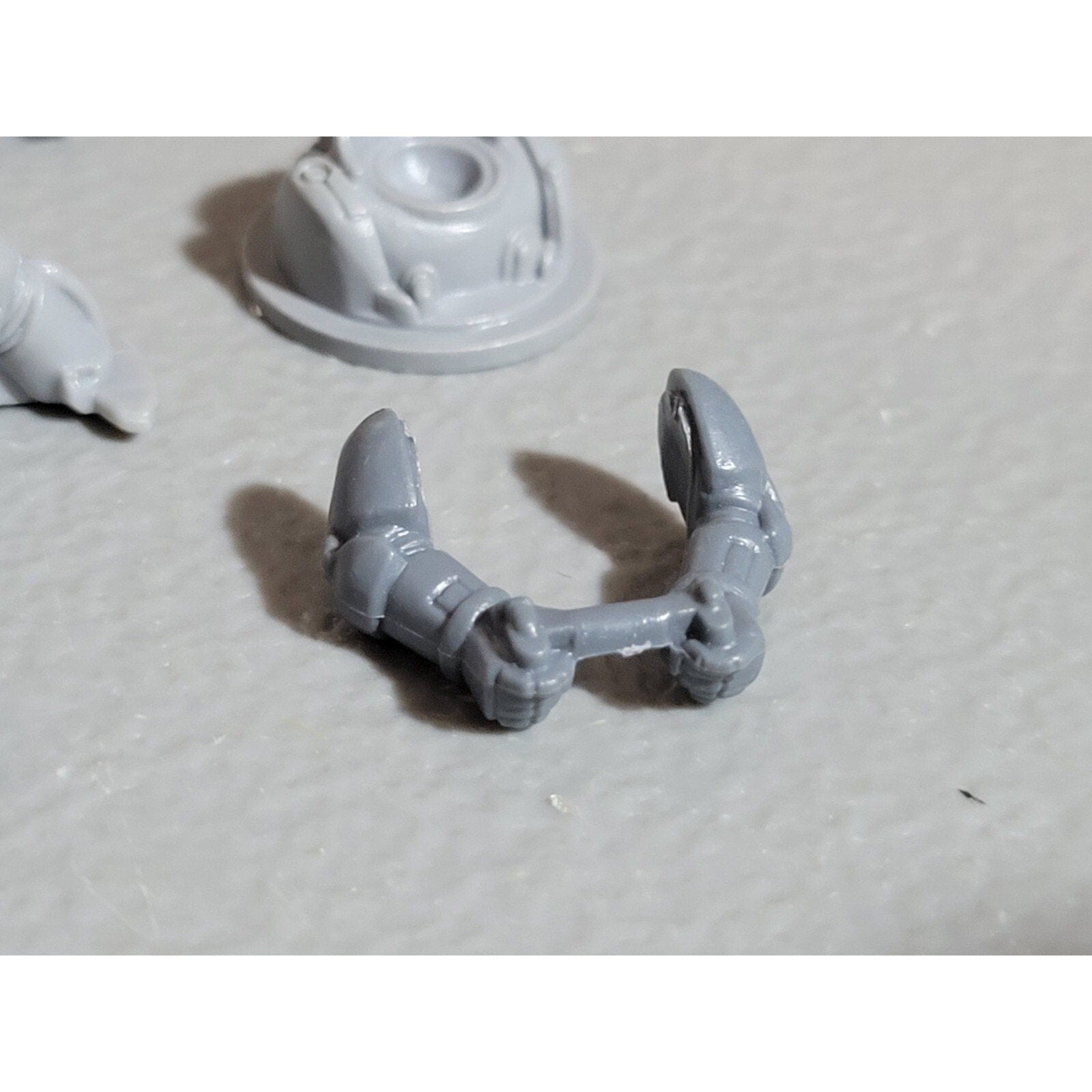 A17961 WARHAMMER 40K CHAOS SPACE MARINES TANK GUNNER BITS LOT