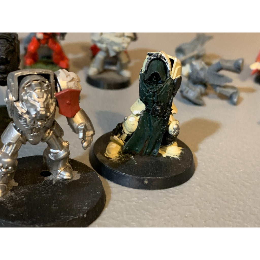 A23056 WARHAMMER 40K SPACE MARINES BITS LOT INCOMPLETE TERMINATOR TACTICAL
