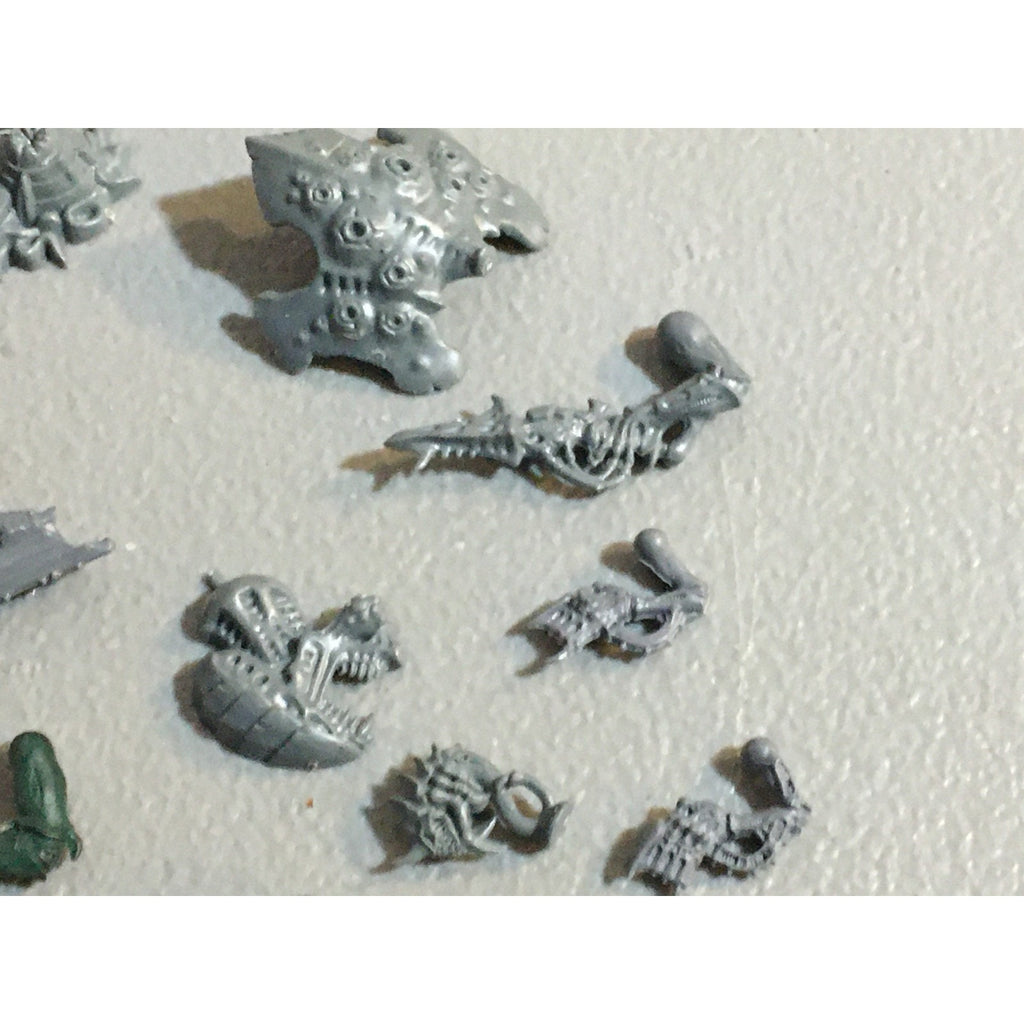 A30755 WARHAMMER 40K TYRANIDS BITS LOT TERVIGON TERMAGANT CARNIFEX GW