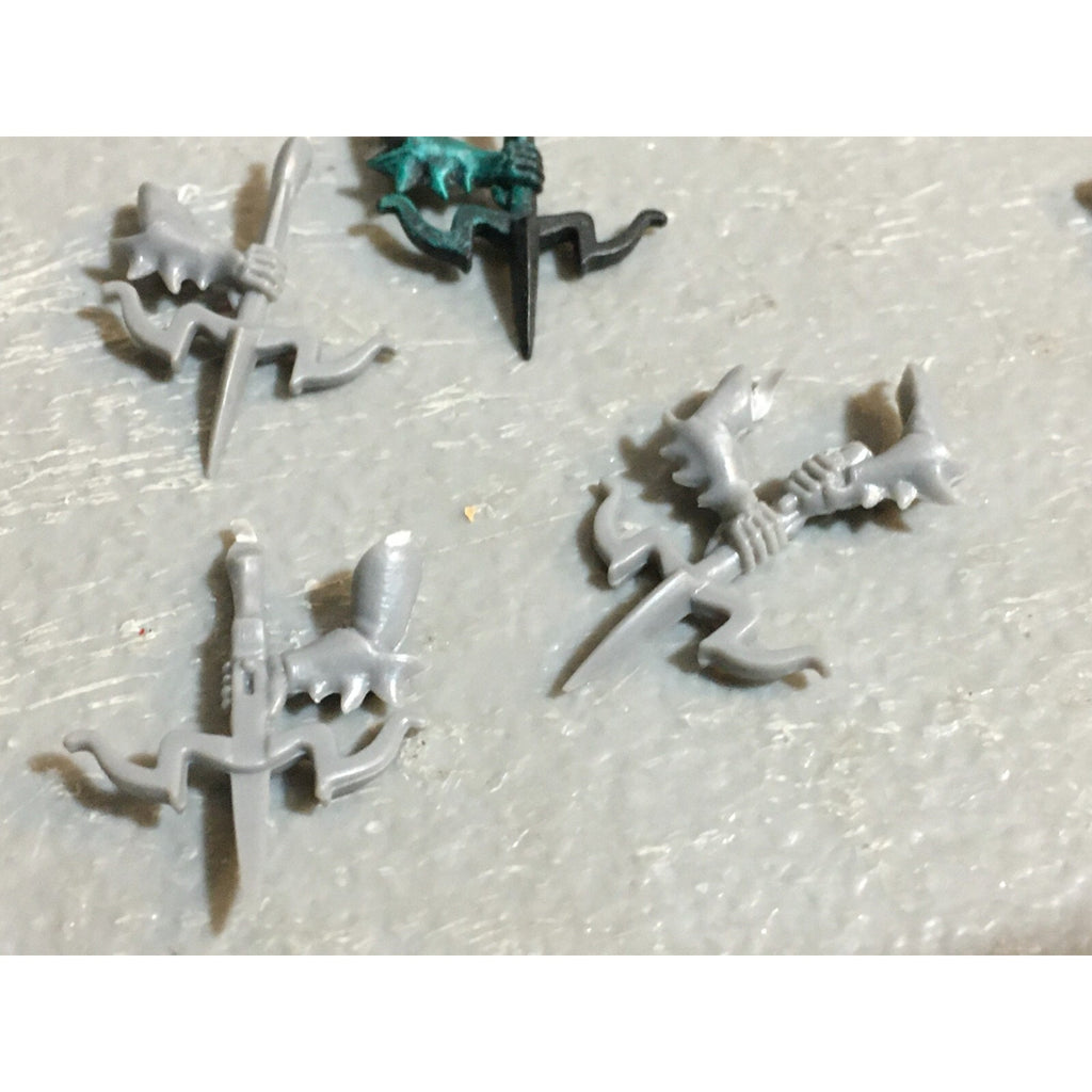 A23451 WARHAMMER FANTASY DARK ELVES BITS LOT ARMS HEADS SHIELDS GAMES WORKSHOP
