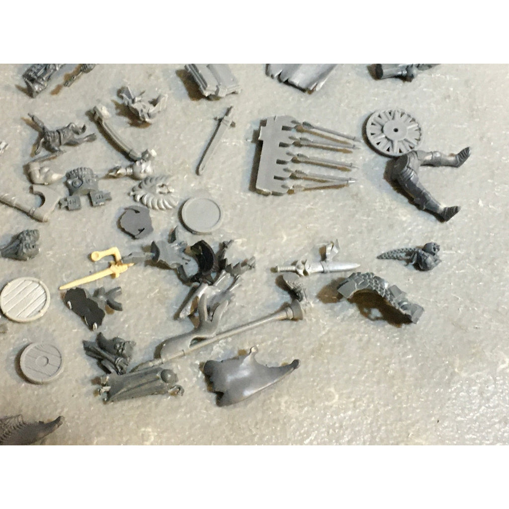 A29616 WARHAMMER FANTASY AOS MIXED BITS LOT BANNER SHIELD CLOAK GW