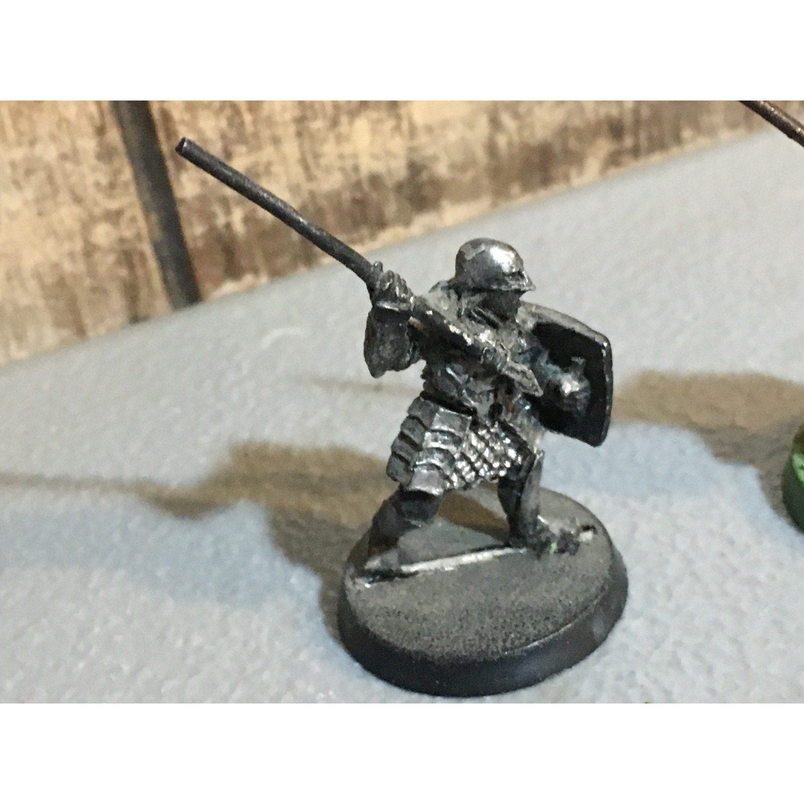 A30135 LOTR LORD OF THE RINGS GAMES WORKSHOP METAL MORDOR ORC 2 PK SPEARS GW