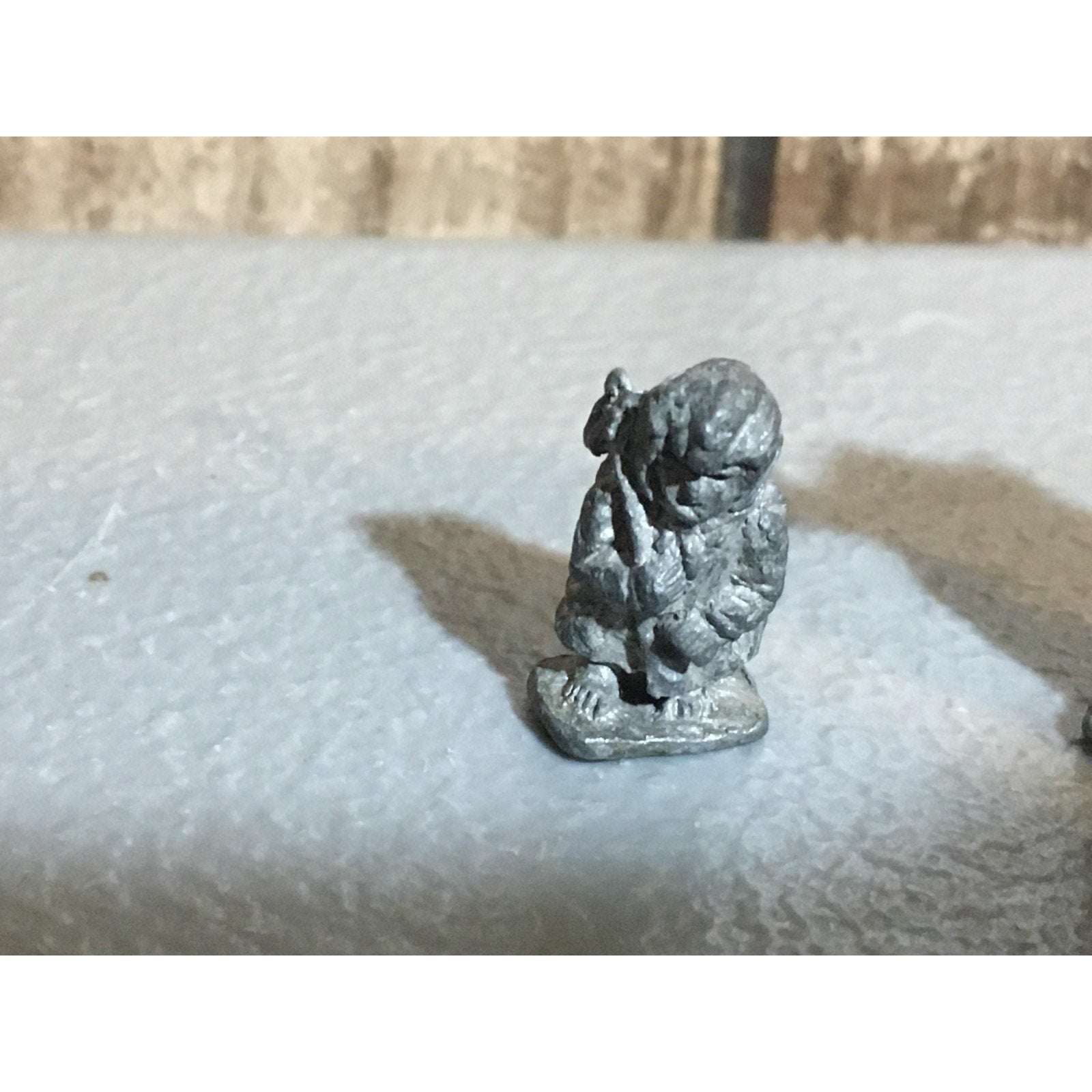 A32081 CUSTOM CAST MINIATURES FANTASY HUMAN & HALFLING WARRIOR METAL TABLE TOP