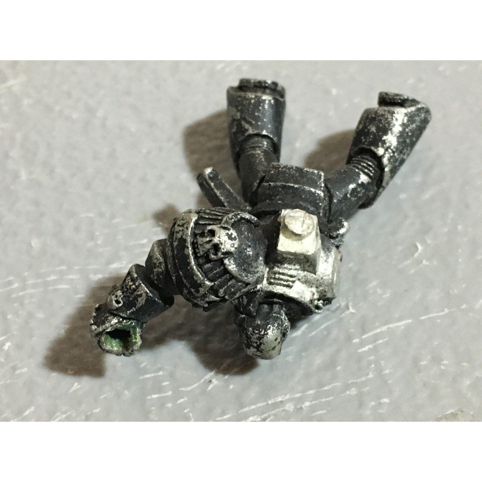 A21117 WARHAMMER 40K SPACE MARINES METAL OOP BITS LOT SHOULDER SCOUT CHAPLAIN