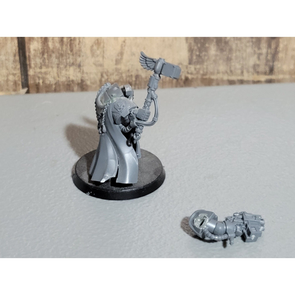 A18679 WARHAMMER 40K SPACE BLOOD ANGELS TERMINATOR CAPTAIN