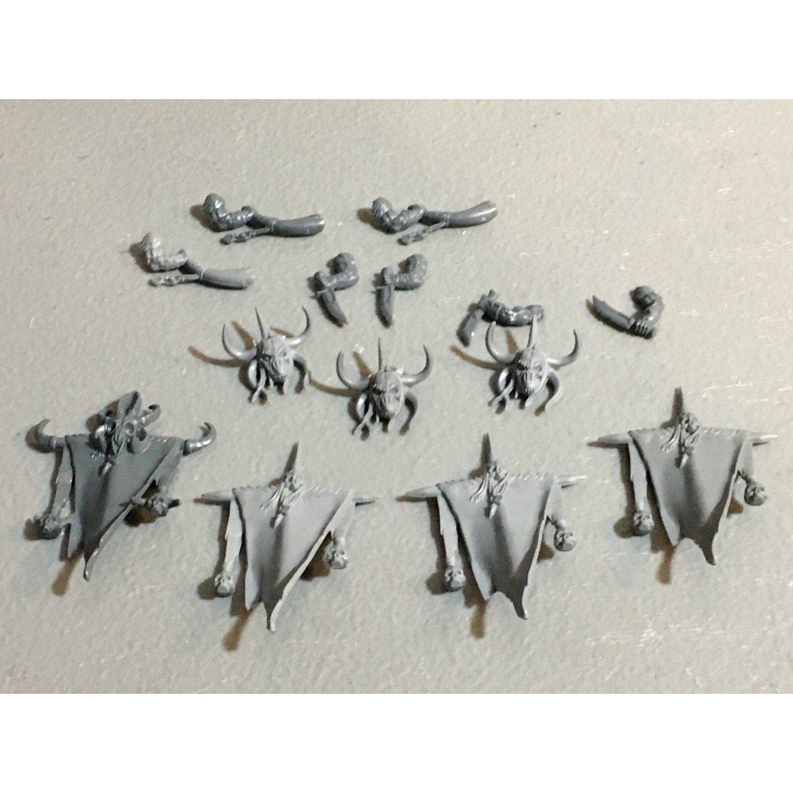A23245 WARHAMMER FANTASY CHAOS BEASTMEN BITS LOT COMMAND GAMES WORKSHOP GW