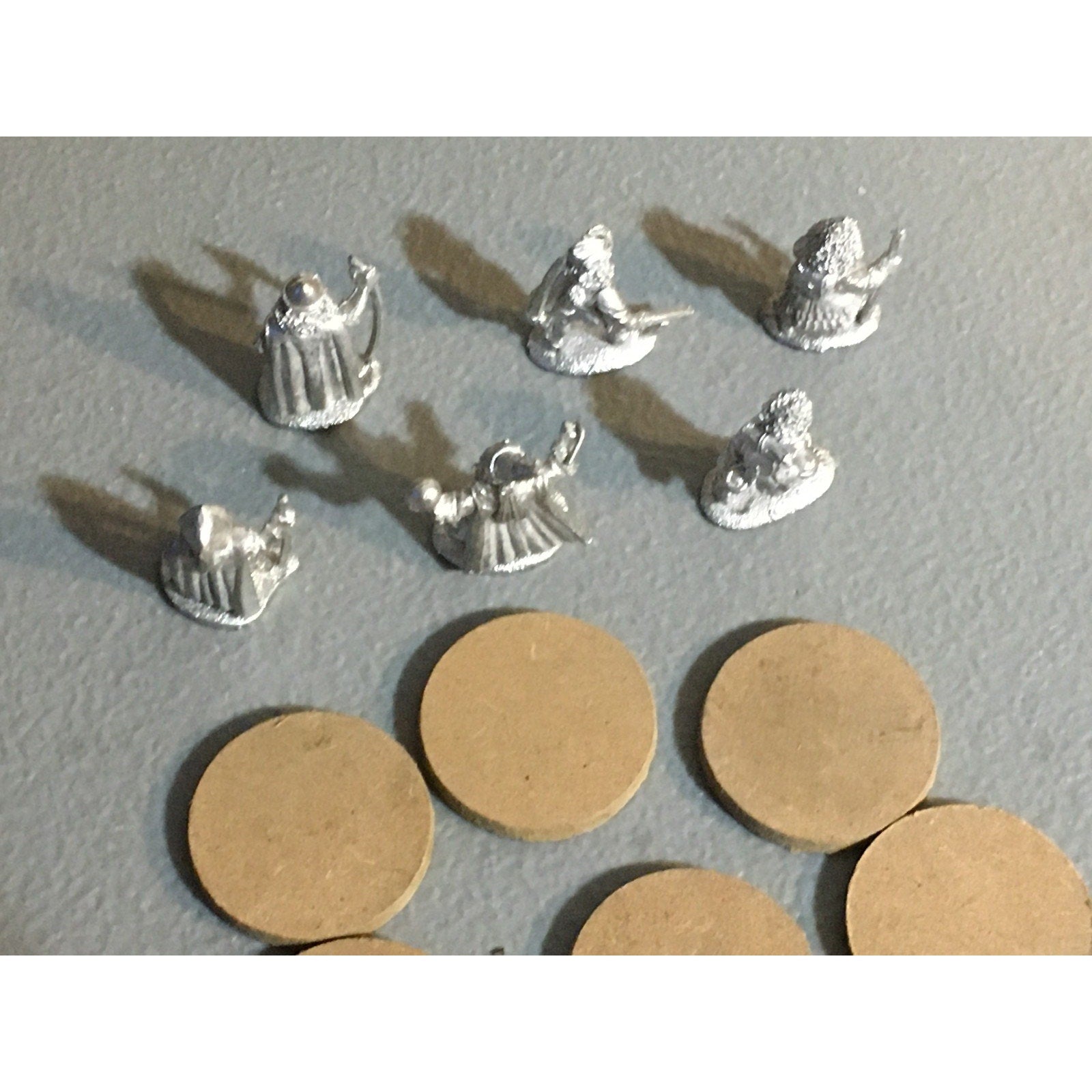 A32706 ALTERNATIVE ARMIES METAL MINIATURES CA2 HALFLING WALKING PARTY