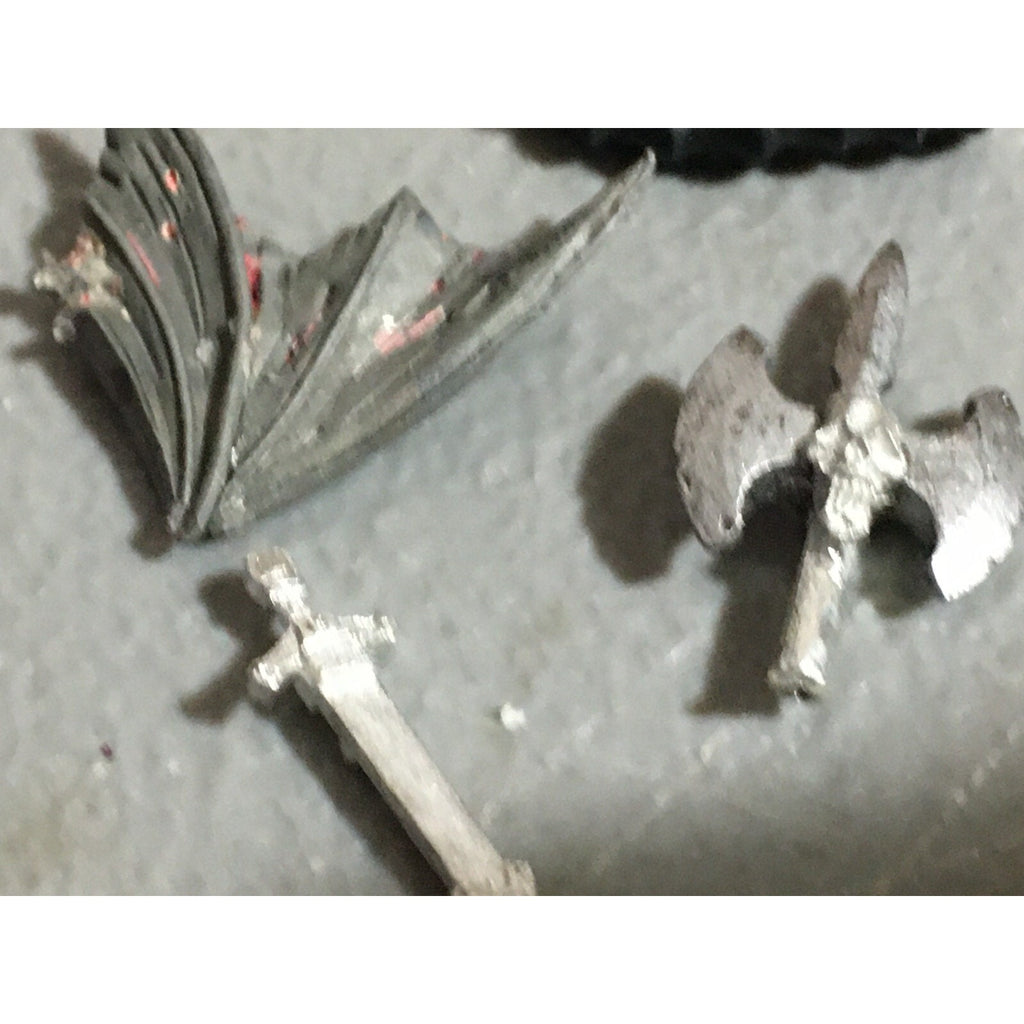 A22409 WARHAMMER FANTASY MIXED METAL BITS LOT HORNS WINGS GAMES WORKSHOP GW