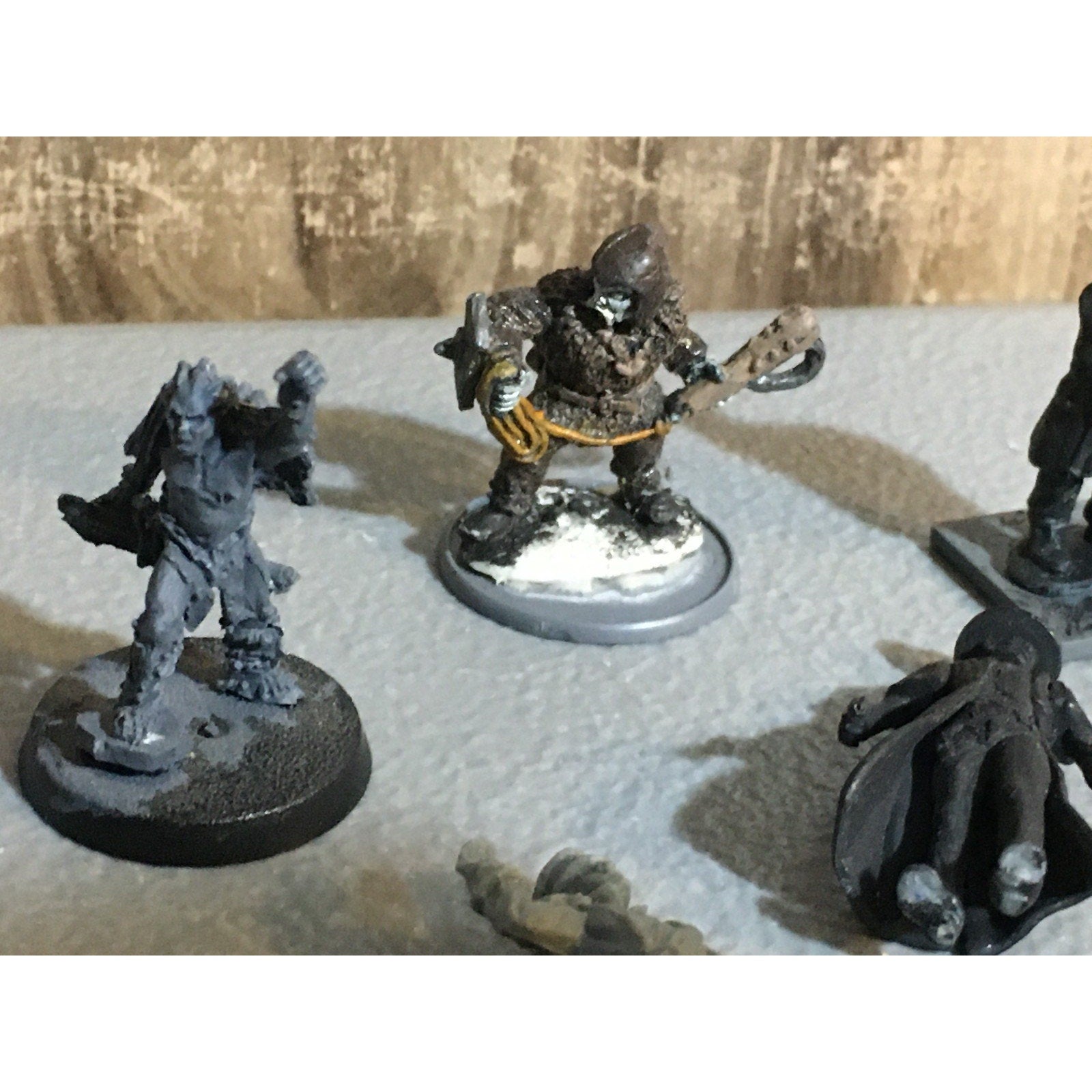 A32534 UNKNOWN MINIATURES PLASTIC INCOMPLETE WARRIOR SOLDIER
