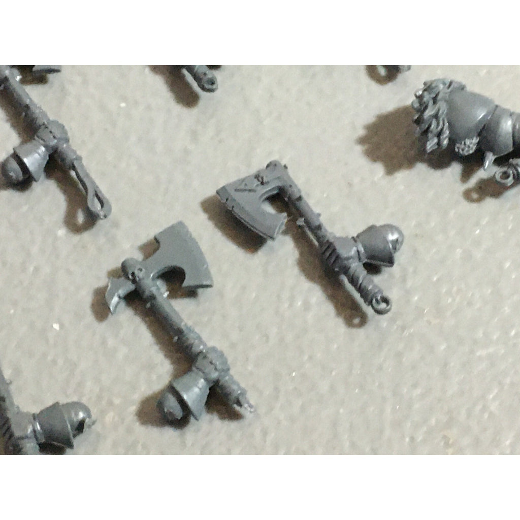 A22209 WARHAMMER FANTASY CHAOS MORTALS BITS LOT AXE HANDS GAMES WORKSHOP