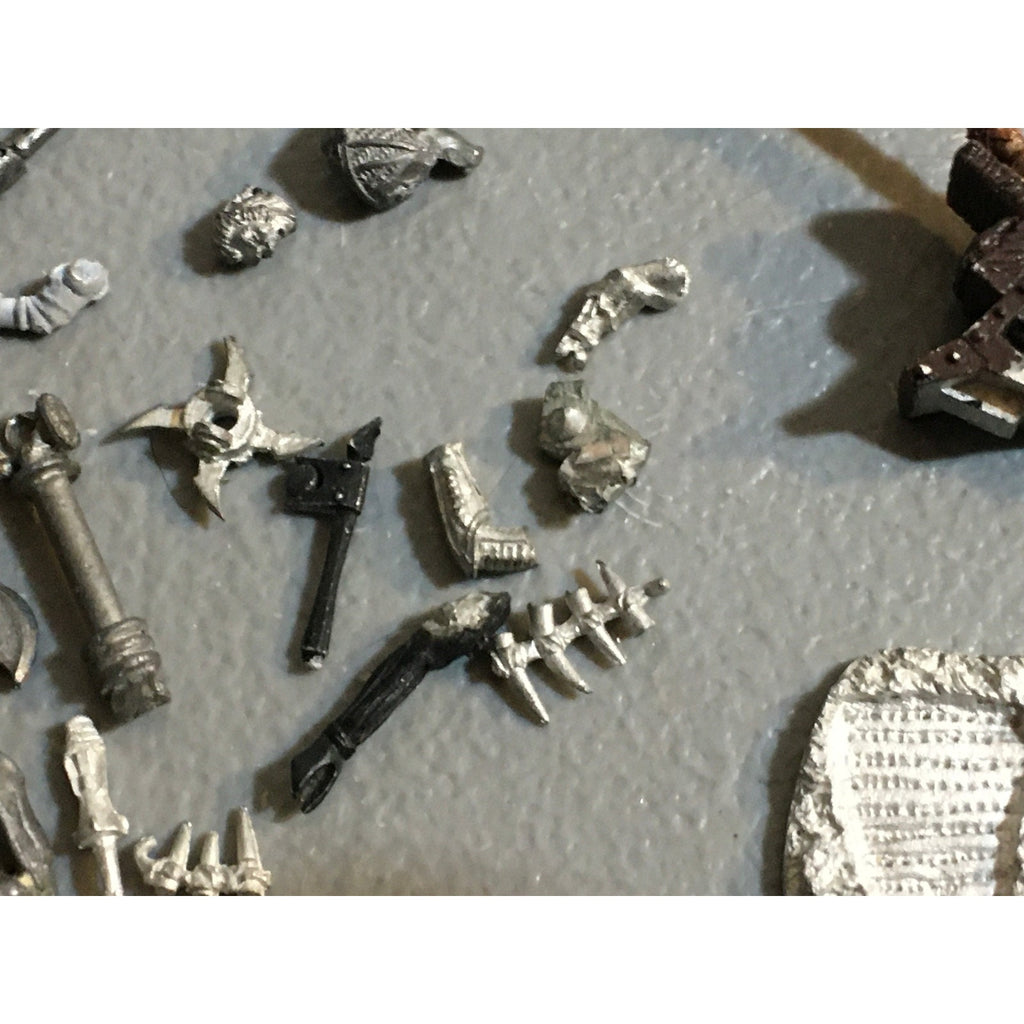 A32553 UNKNOWN MINIATURES ALL METAL BITS LOT FANTASY SCI-FI MIXED