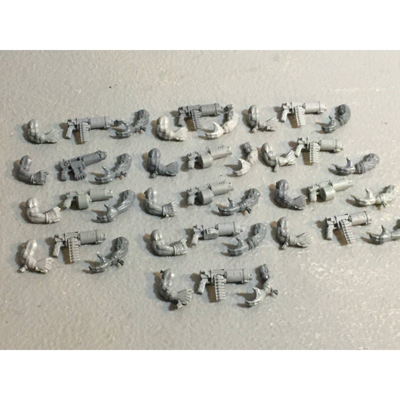 A33023 WARHAMMER 40K SPACE ORKS BITS LOT SHOOTAS ARMS GW GAMES WORKSHOP