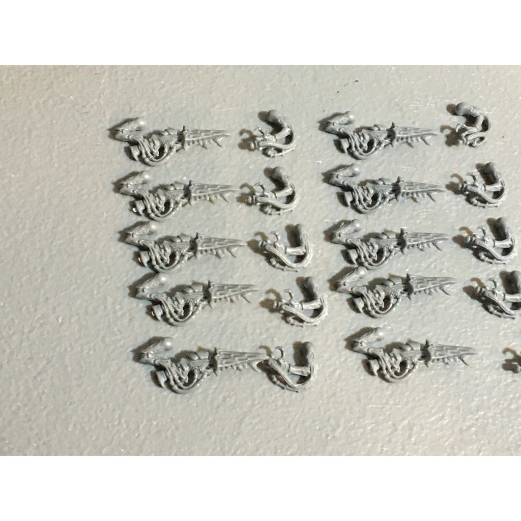 A23052 WARHAMMER 40K TYRANIDS BITS LOT DEVOURERS TERMAGANTS GAMES WORKSHOP GW