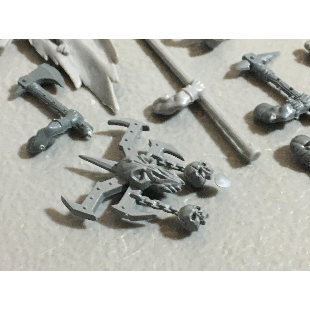 A22182 WARHAMMER FANTASY CHAOS MORTALS BITS LOT MIXED MARAUDER COMMAND & ARMS GW