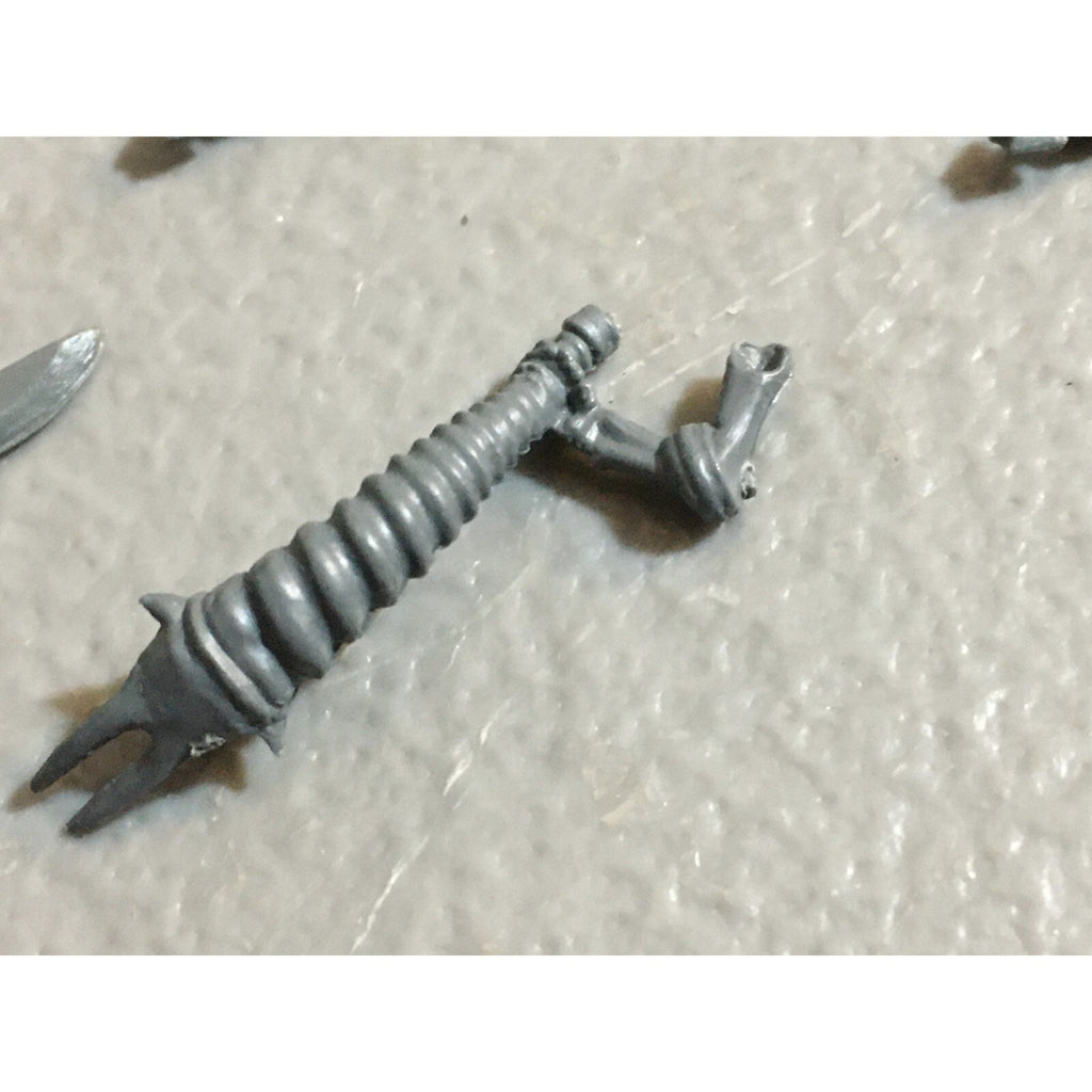 A23417 WARHAMMER FANTASY VAMPIRE COUNTS BITS LOT SKELETON WIGHT SWORD AXE ARM GW