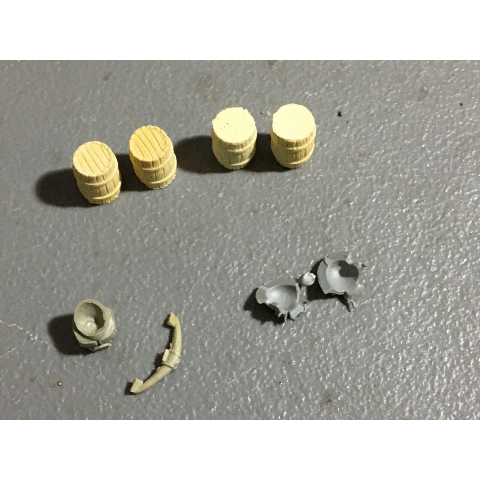 A22428 WARHAMMER 40K FORGEWORLD MIXED BITS LOT BARRELS WORLD EATER SHOULDER PADS