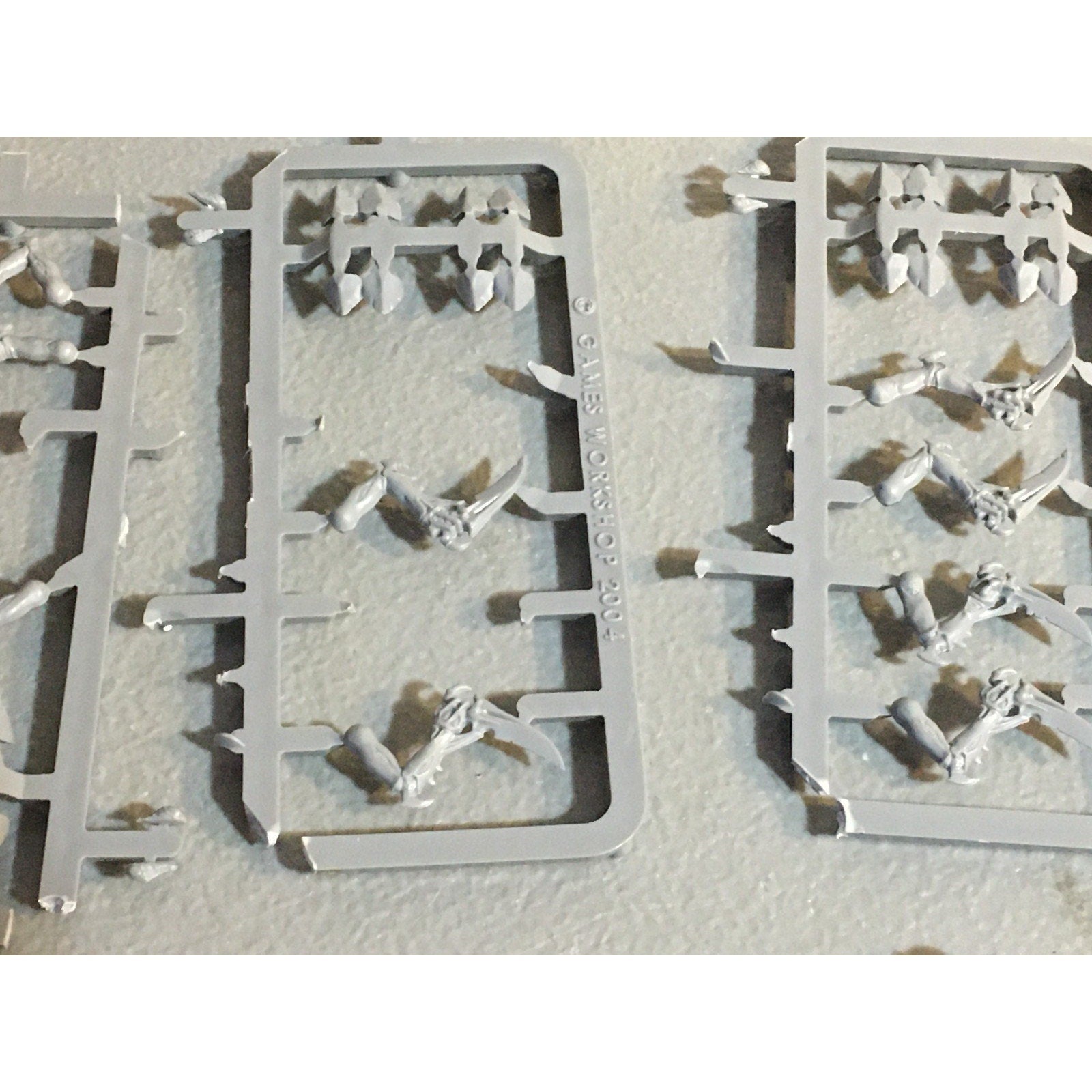 A32820 WARHAMMER 40K TYRANIDS BITS LOT SCYTHING TALONS EXTRA CARAPACE GW