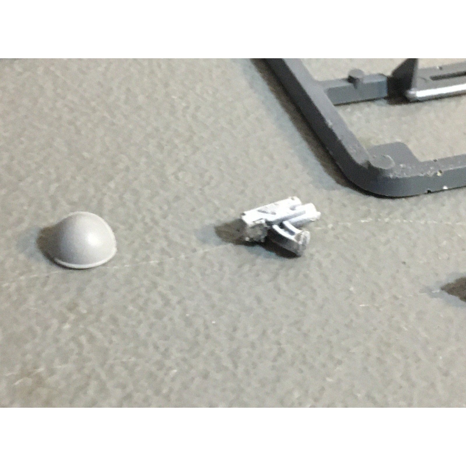 A32874 WARHAMMER 40K MIXED BITS LOT SPACE MARINES WOLVES CHAOS GW