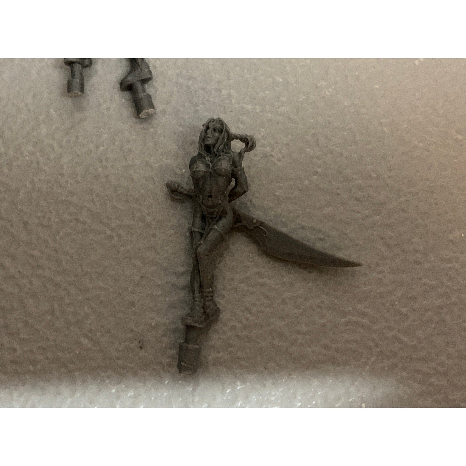 A10735 RACKHAM CONFRONTATION PLASTIC KELT FIANNAS & DRAC MAC SYRO